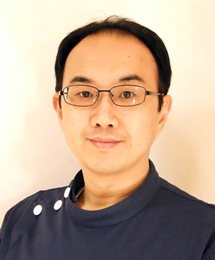院長 具 成樹